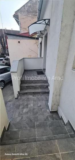 Spatiu comercial 147mp, F.S.12ml, zona Teatru, renovat - 9