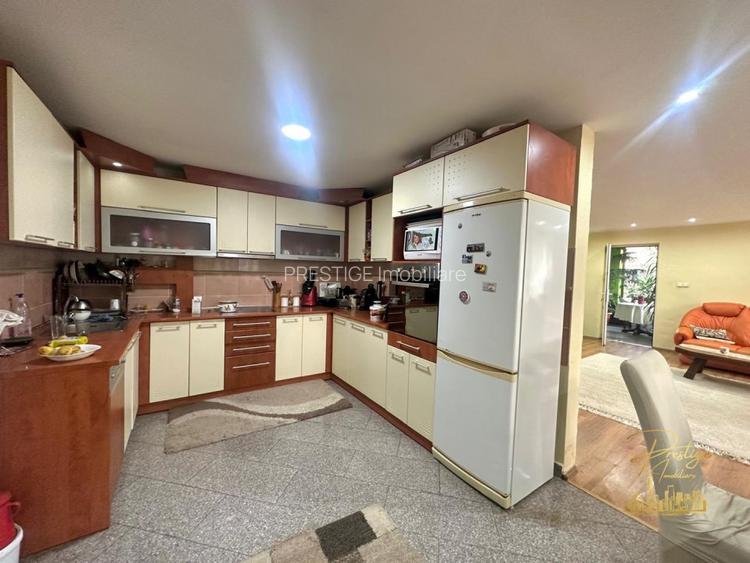 Domeniu - Centru de colectare, 7 ha de vanzare in Valea lui Mihai - 44