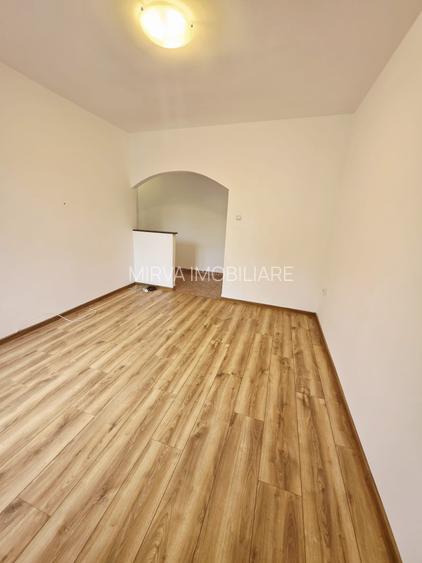 2 camere decomandat | 60 mp utili | Etaj 2 | Zona Sud | Boxă - 4