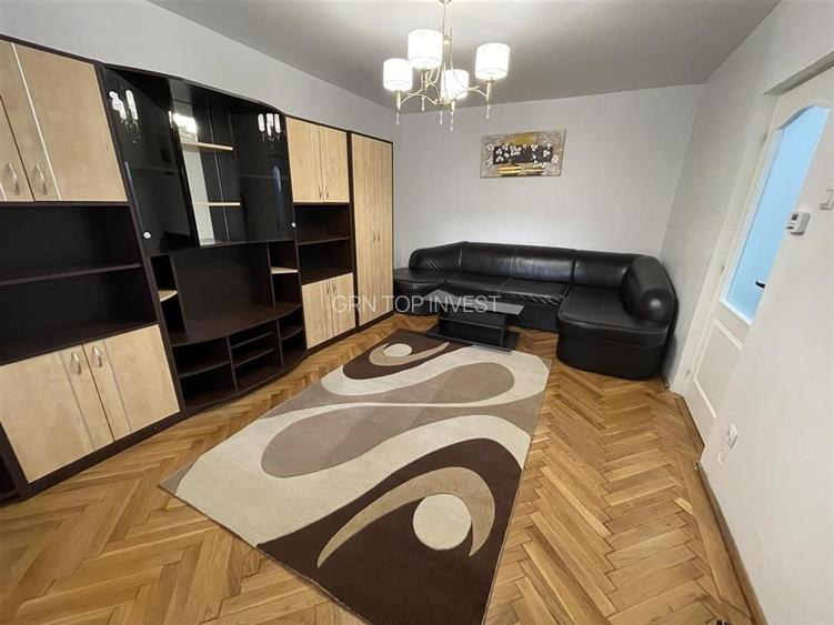Apartament cu 2 camere decomandat si balcon in Vasile Aaron - 3