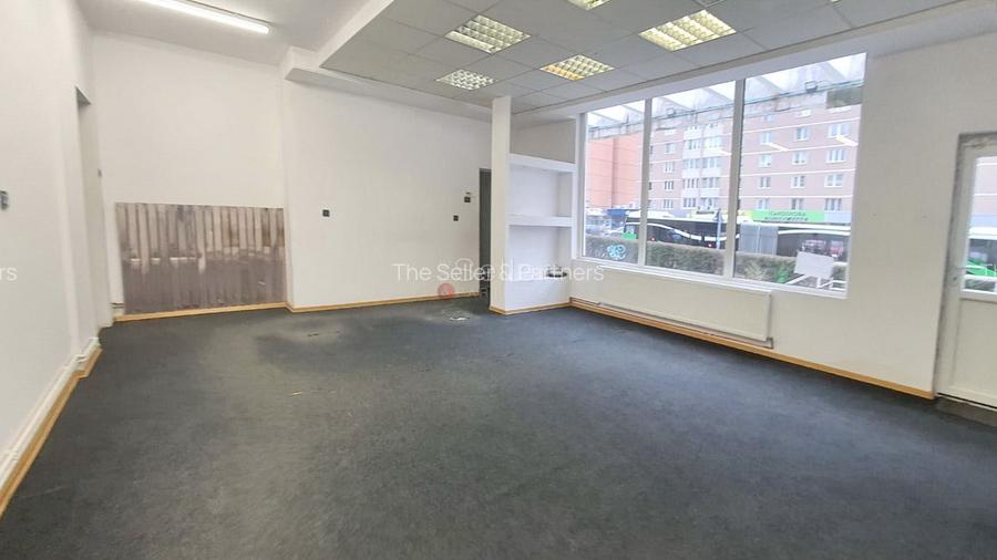 Spatiu comercial cu vizbilitate mare - 10