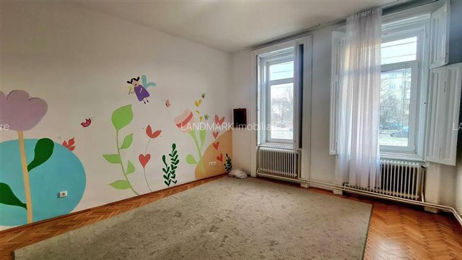 Casa cu 10 camere de vanzare,  zona Semicentrala, - 5