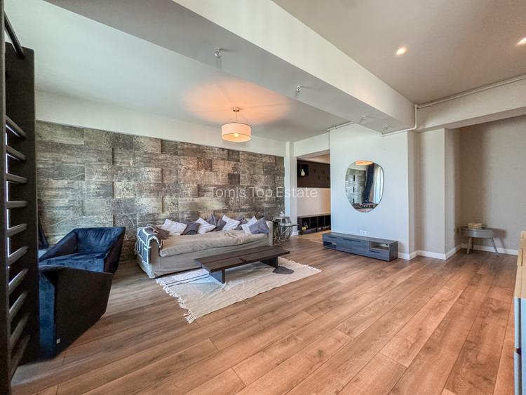 Apartament 3 camere de închiriat in Mamaia | Vedere frontală la mare | Parcare - 2