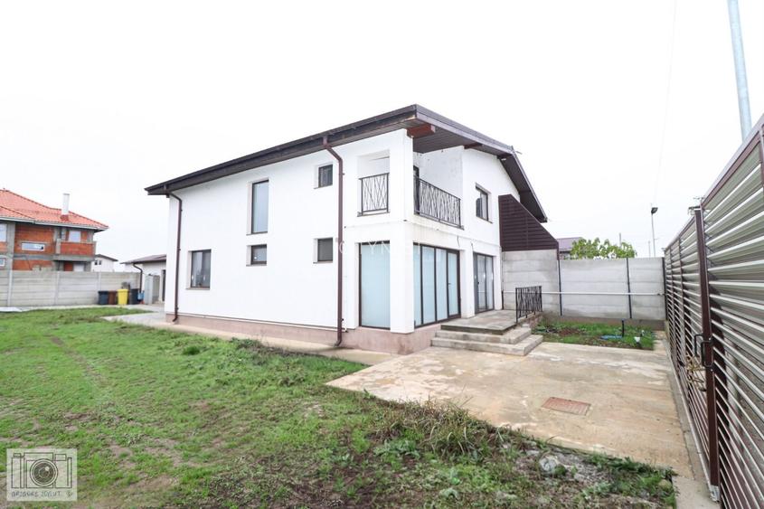 Soluție Locativă pentru Firme: Vilă cu Capacitate Mare în Ciorogarla - 10