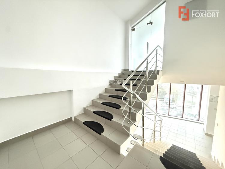 Cladire comerciala cu regim de inaltime P+2 E+M, suprafata 550 mp de inchiriat - 11