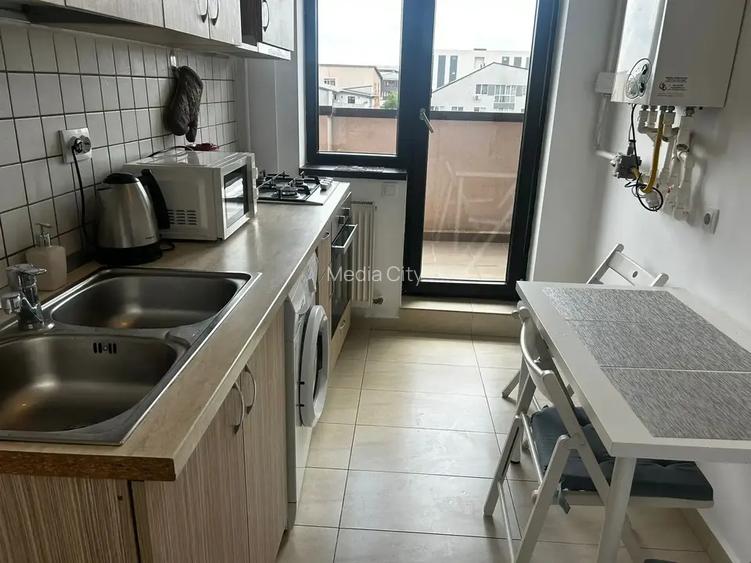 Garsoniera spatioasă de închiriat în zona Grand Arena - 8