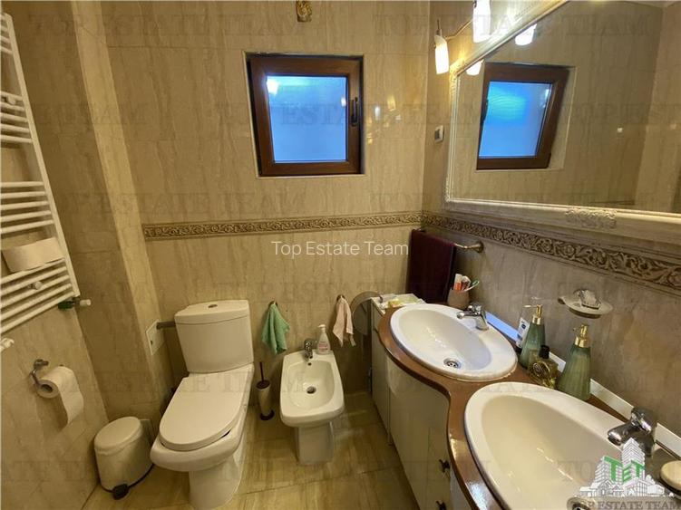 Vila spatioasa cu 3 apartamente in Fundeni Dobroiesti - 11