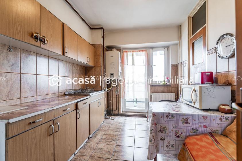 79.900 € | Vlaicu (între UTA și Lebăda) | 2 camere decomandat | lift - 7