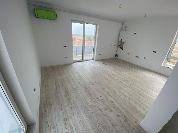 Proprietar. Nou. 3 camere. Etaj 1. Zona Girocului - langa Profi Neptun. - 6