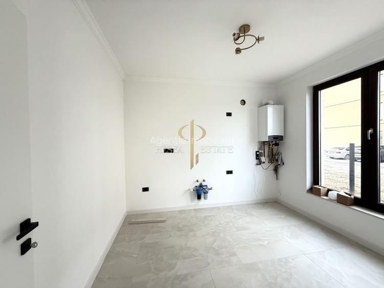 COMISION 0%| Casă înșiruită | 3 camere - 2 bai| Giroc - 5