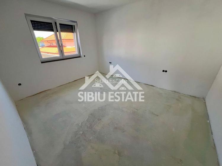 Casă Individuală cu garaj dublu de Vânzare în Șelimbăr, zona Lidl - 10