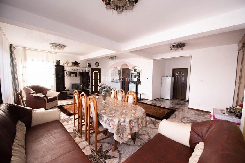 Casa individuala cu 6 camere de vanzare Singureni - 7