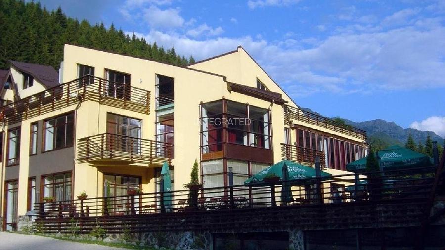 MOIECIU -  BRAN - HOTEL DE VANZARE - 8