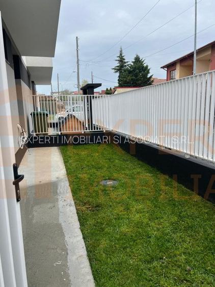 Casa P+1, situata in zona PALAZU MARE - 12