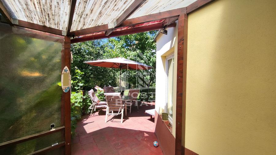 Casa individuala,4 camere,2 bai,garaj,Calea Aradului - 19