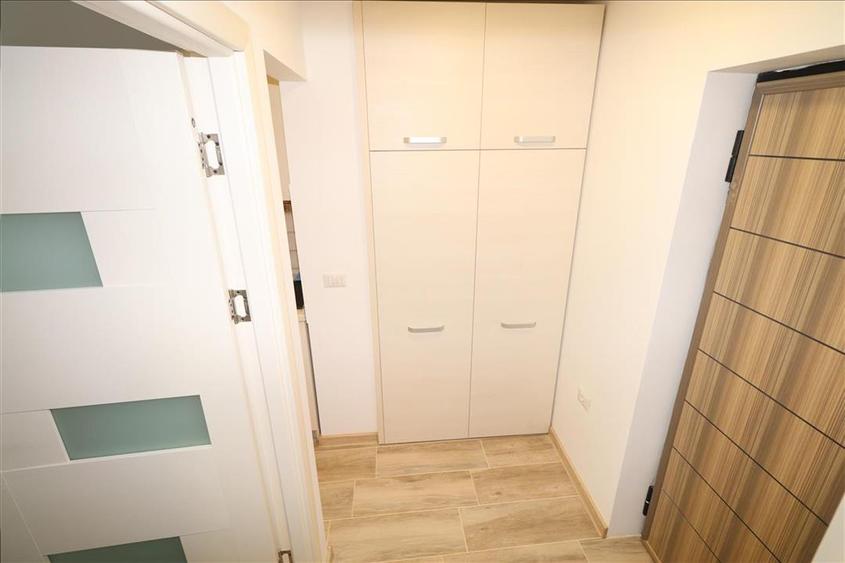 Garsoniera renovata si mobilata zona Big Marelbo