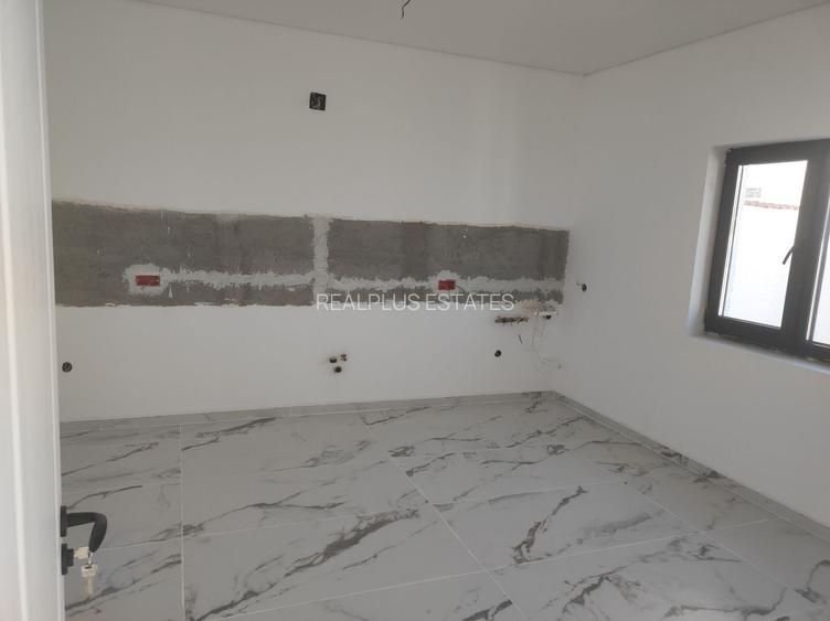 Casa de vanzare P+M - Comuna Pantelimon/str. Rascoalei - 8