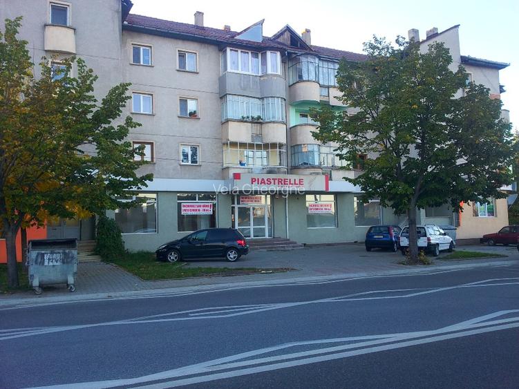 INCHIRIEZ SPATIU COMERCIAL  200 MP IN CARANSEBES - 2