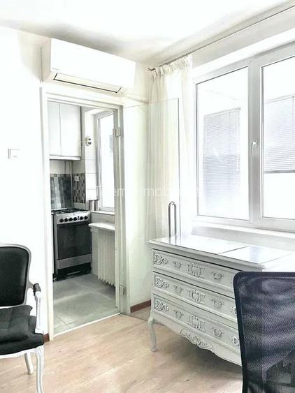 Garsoniera, semidecomandata, 28 mp, ac, balcon, metrou Tineretului - 4