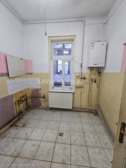 Casă cu arhitectură interbelică, 5 camere, teren 409 mp – Central - 34