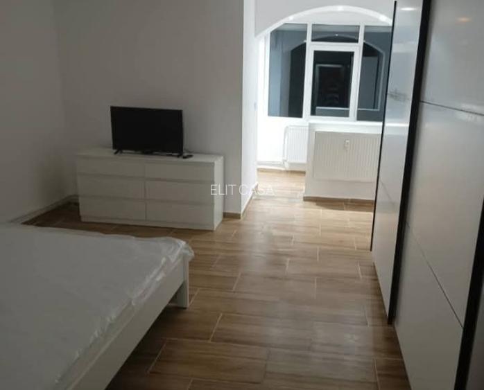 Garsoniera renovata modern, zona Tatarasi - 2