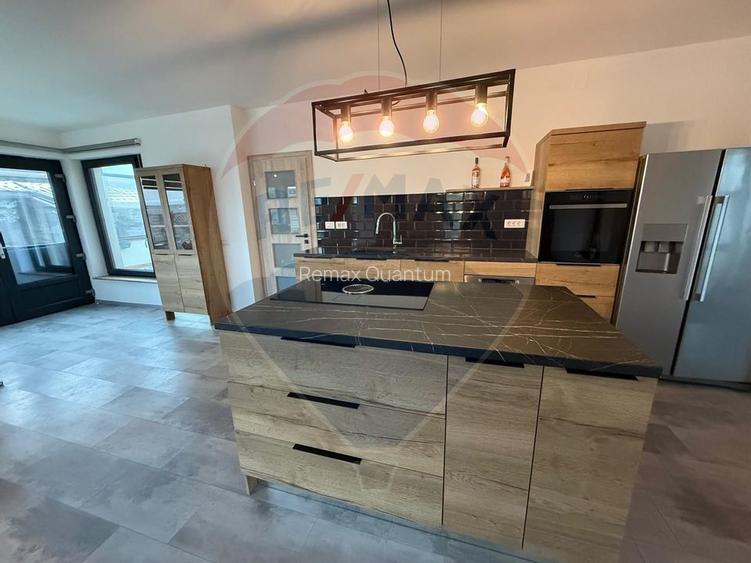 De vânzare casǎ 5 camere Grigorescu 2 - 12