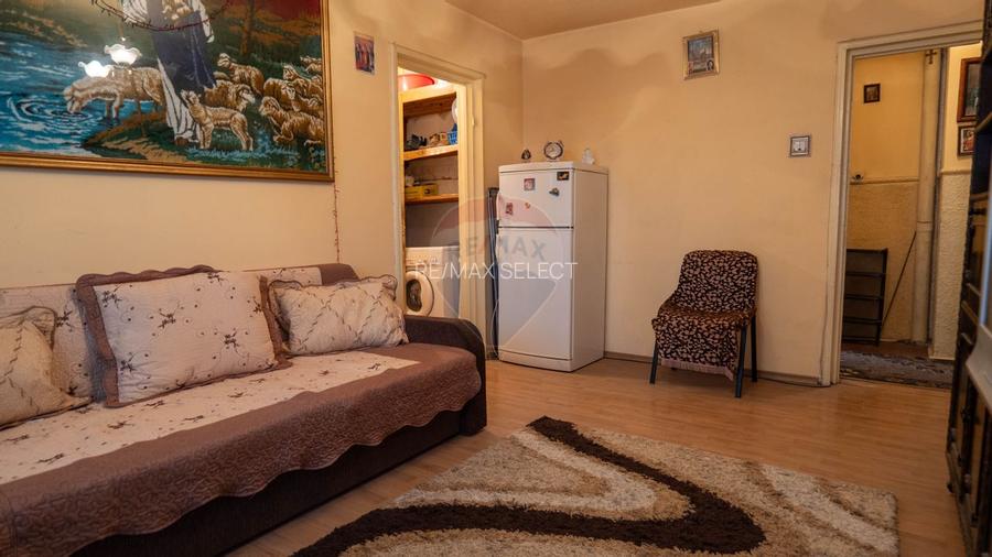 Vânzare apartament 3 camere,  zona Pantelimon - Liceul Lucian Blaga - 2