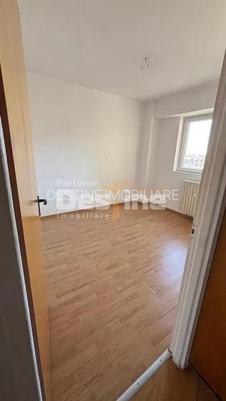 13 Septembrie-Drumul Sării | 4 camere | 98mp | et 5 | bloc 1999 | 230.000 euro - 3
