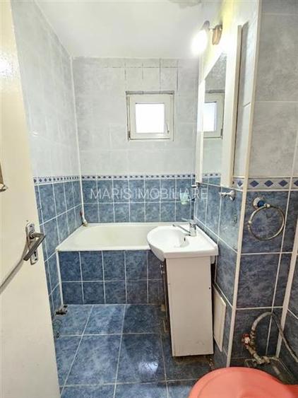 Dambu Pietros 3 camere etaj 3 - 5