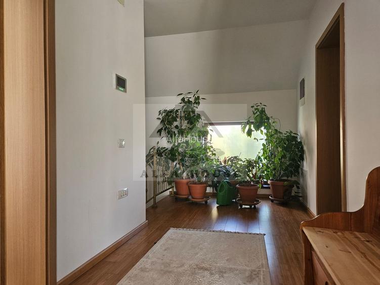 Casă individuala cu 5 camere, 270 mp, Tractorul - zona Coresi - 18