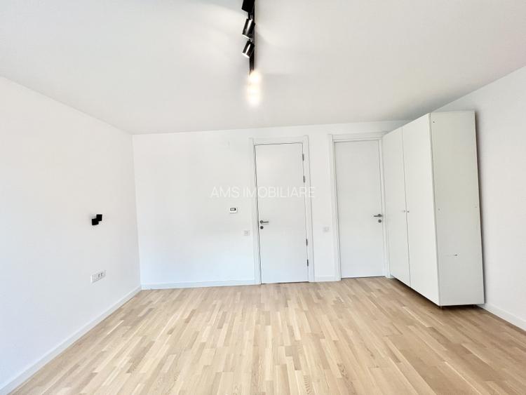 SUPERB / PARTIAL MOBILAT / GRADINA - 25