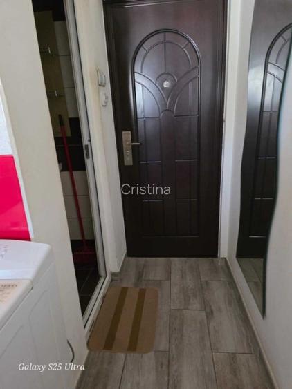 Vând garsoniera , zona Uta - 4