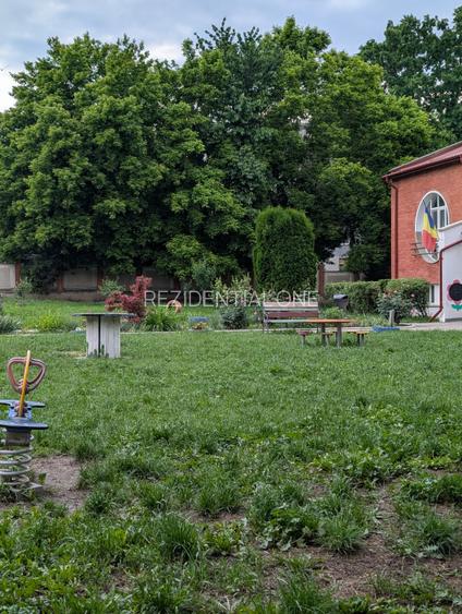 Bucovinei-Lizuca- 3 camere- bloc din 1982 - 13