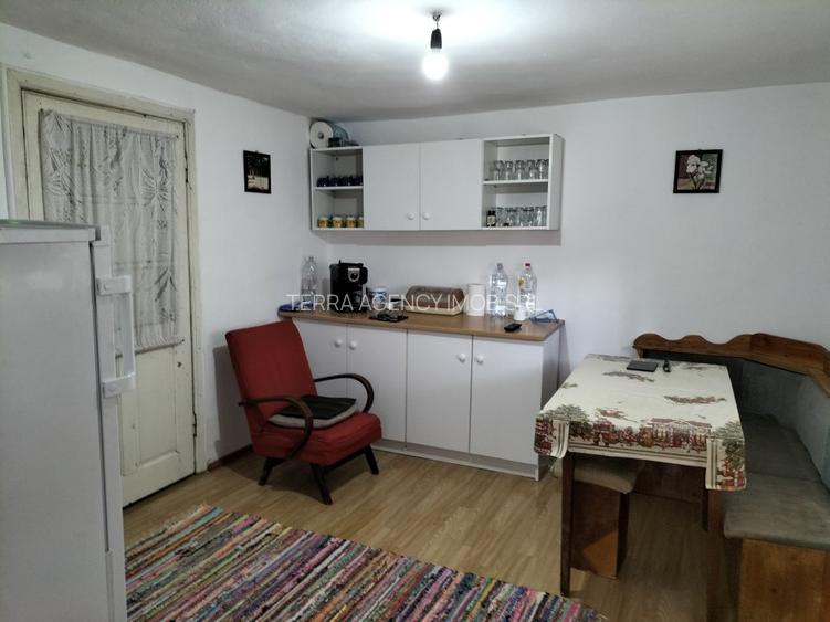 V&acirc;nd / schimb casă P + 1 și 1000 mp teren &icirc;n localitatea St&acirc;lpeni. - 3