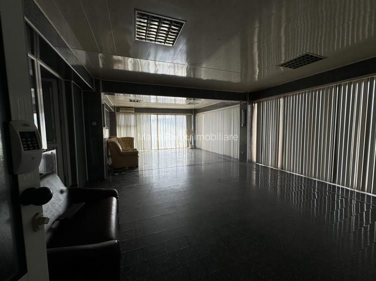 Cladire sp.com.+ hale + birouri, P+E+M, Su=780 mp, T=914 mp, Zahana - 17