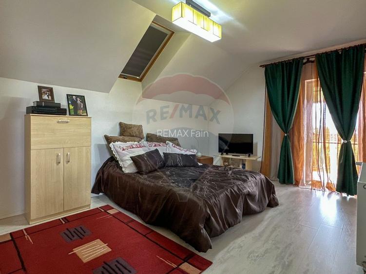 Vila de vanzare pe Str.Strugurilor/Terezian - 4