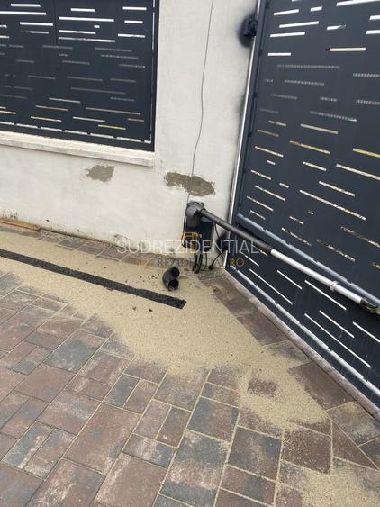 Vila tip duplex, 250 mp teren, Comuna Berceni, Str. Vasile Goldis - 9