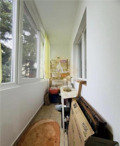 Bucovina - 4 camere, 2 bai, vedere 3 parti , etaj 2 , centrala proprie - 6