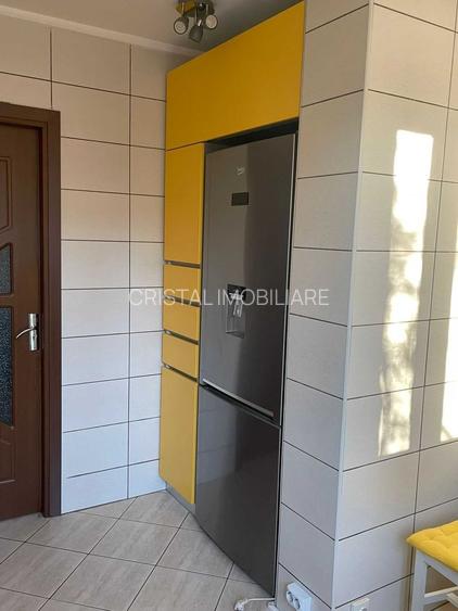 Apartament 3 camere | mobilat si utilat modern | etaj 3/4,  | loc ADP - 6