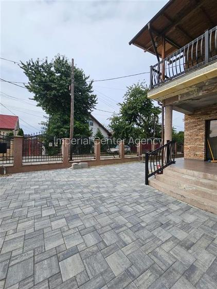 VILA DE VANZARE BACAU  P+E+M (de locuit si birou , clinica, notarriat, medic de - 3