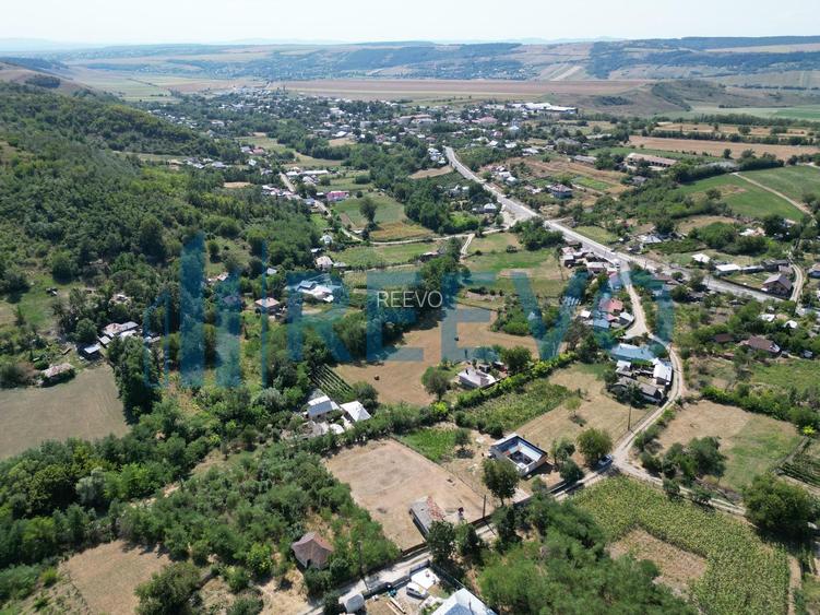 Casă și teren de vânzare în Parincea jud. Bacău. - 19