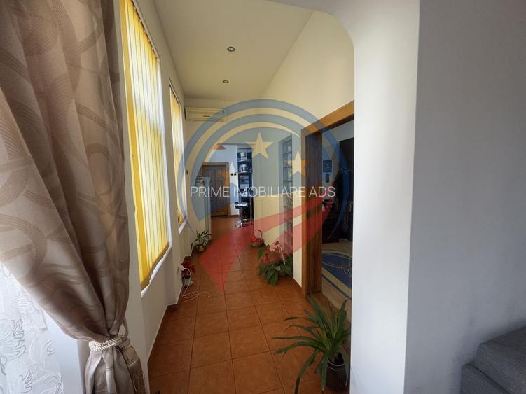 Casa cu 4 camere,  Zona Centrala-  Sf. Apostoli - 12