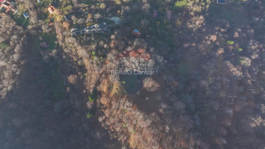 Teren Colinar Panoramic – 17.684 mp în Scheii Brașovului - 2