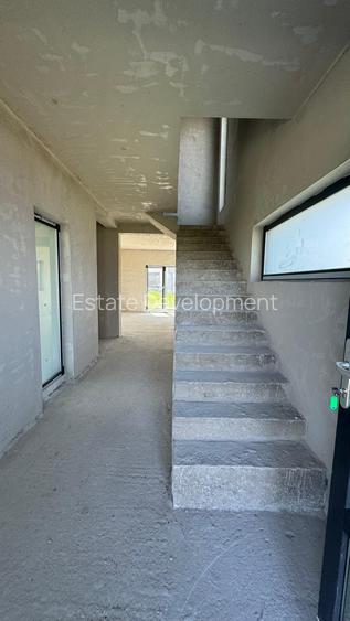 COMISION 0 - Casa individuala 4 camere 120 mp utili + GARAJ 467 teren - 12