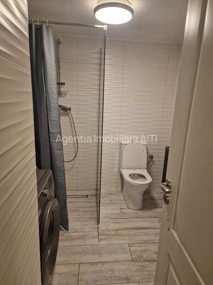 De inchiriat Garsoniera Zamca (la casa ) - 4