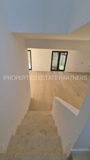 Vila de vanzare in Tunari - 10