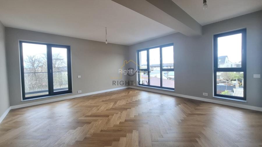 Apartament 3 camere in ansamblu nou/ 85 mp+ terasa 12mp/ Comision 0% - 2