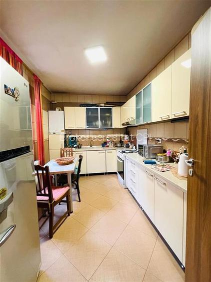 VANZARE CASA VILA 4 camere CALEA GRIVITEI  NICOLAE TITULESCU SECTOR 1 - 6