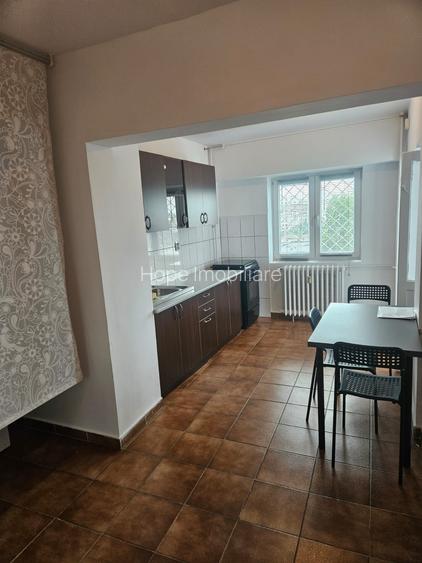 Decebal-Bulevardul Decebal-apartament 3 camere - 5