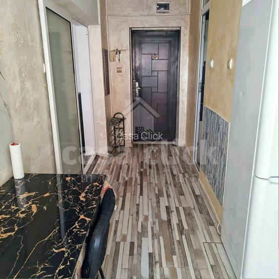 Apartament generos cu 1 cameră, decomandat – Piața Centrală  - langa facultati - 5